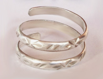 Double wrap engraved adjustable toe ring handcrafted in solid silver