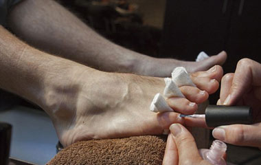 Men's foot care and pedicure