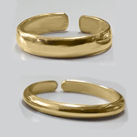 Classic adjustable gold plated toe rings.