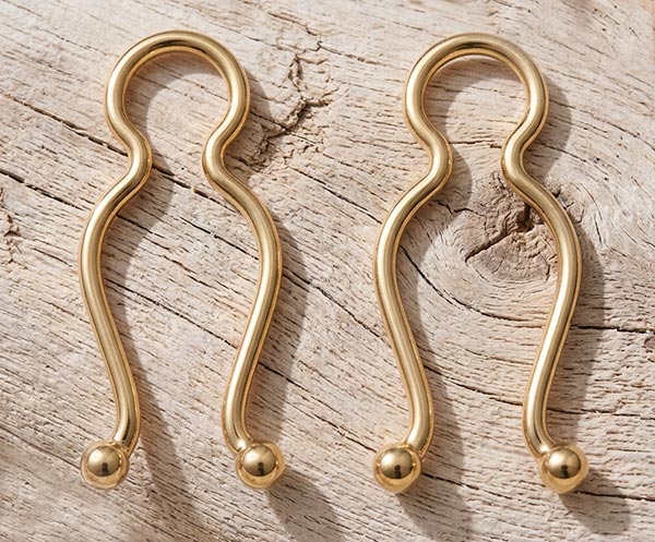 nipple clips non piercing in gold and silver fully adjustable.